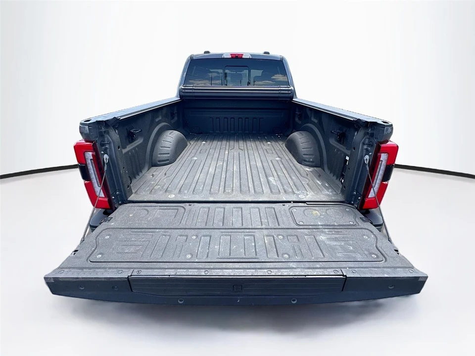2023 Ford Super Duty 5th Gen - Image 21 of 31