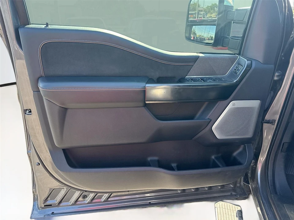 2023 Ford Super Duty 5th Gen - Image 9 of 16