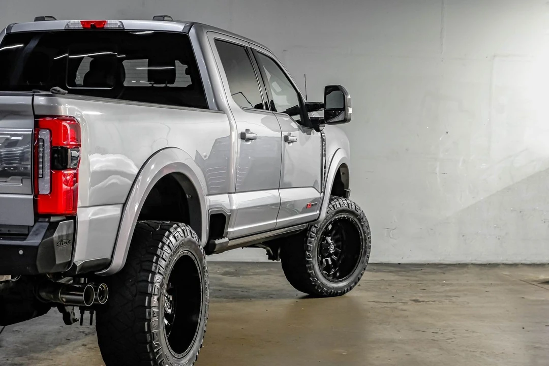 2023 Ford Super Duty 5th Gen - Image 13 of 31