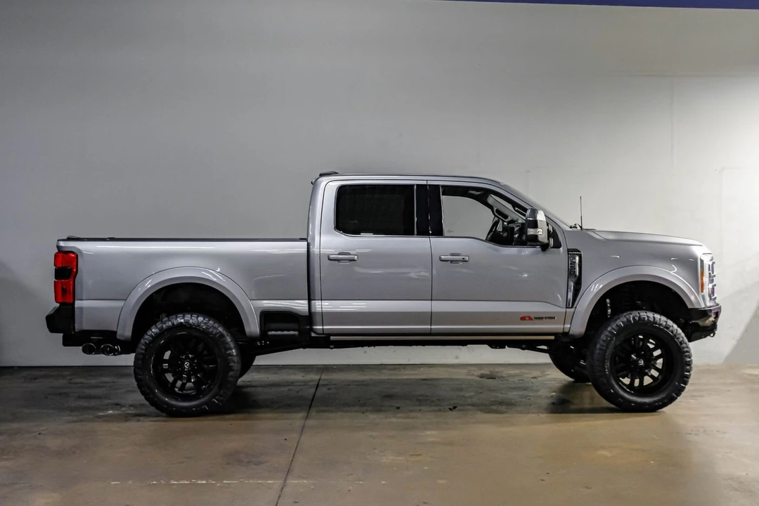 2023 Ford Super Duty 5th Gen - Image 10 of 31
