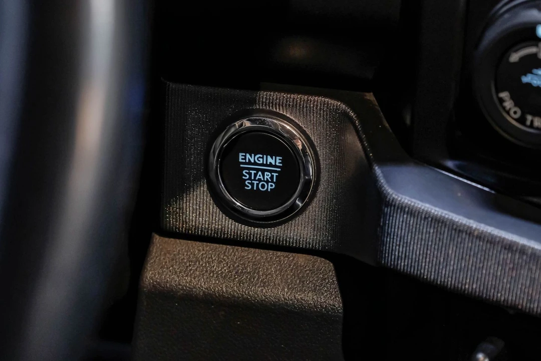 2023 Ford Super Duty 5th Gen - Image 27 of 31