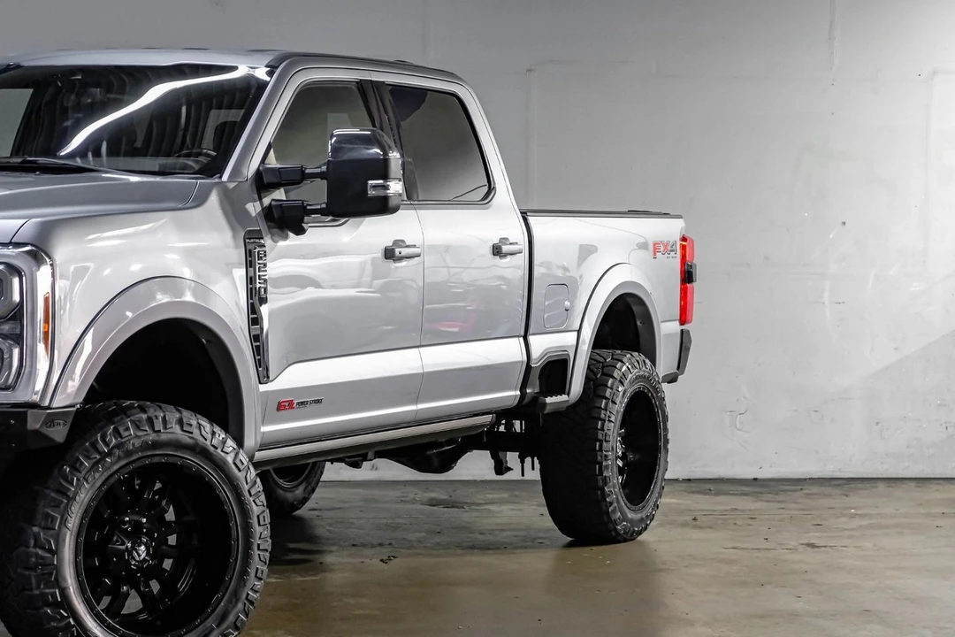2023 Ford Super Duty 5th Gen - Image 9 of 31