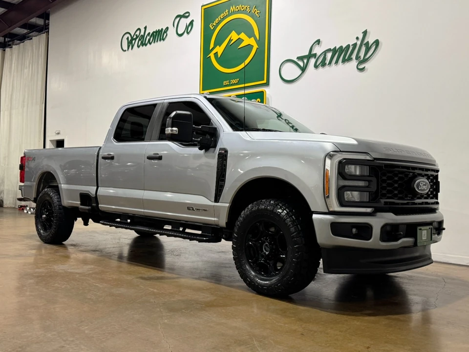 2023 Ford Super Duty 5th Gen - Image 2 of 12