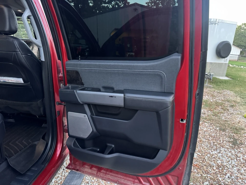 2023 Ford Super Duty 5th Gen - Image 16 of 18
