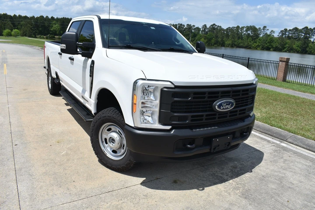 2023 Ford Super Duty 5th Gen - Image 2 of 20