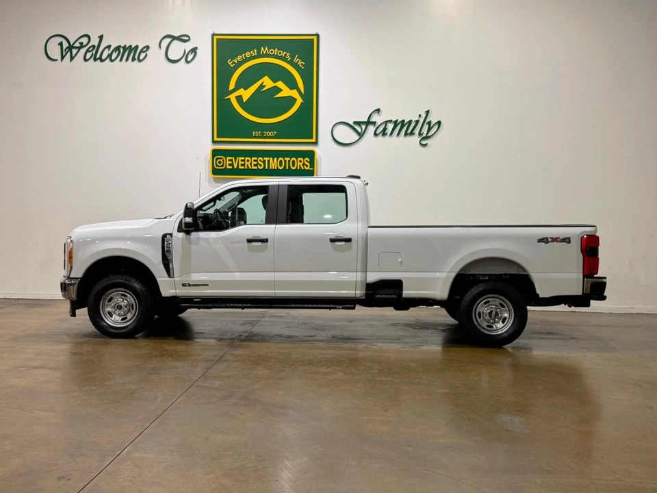 2023 Ford Super Duty 5th Gen - Image 5 of 31