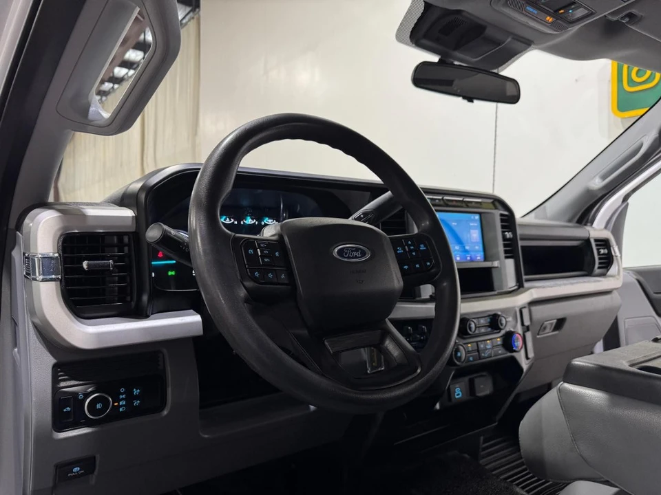 2023 Ford Super Duty 5th Gen - Image 10 of 31