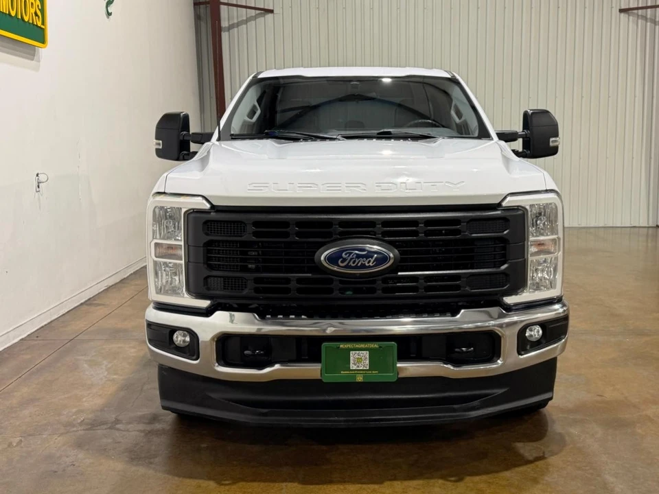 2023 Ford Super Duty 5th Gen - Image 2 of 31