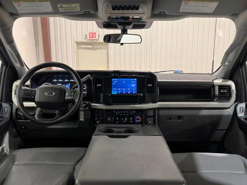 2023 Ford Super Duty 5th Gen - Image 21 of 31