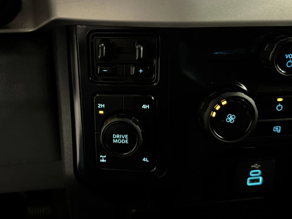2023 Ford Super Duty 5th Gen - Image 26 of 31