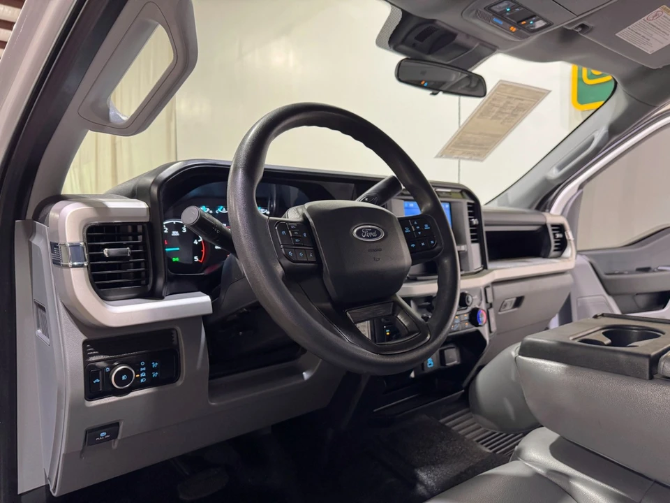 2023 Ford Super Duty 5th Gen - Image 9 of 21