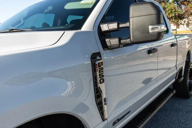 2023 Ford Super Duty 5th Gen - Image 4 of 21