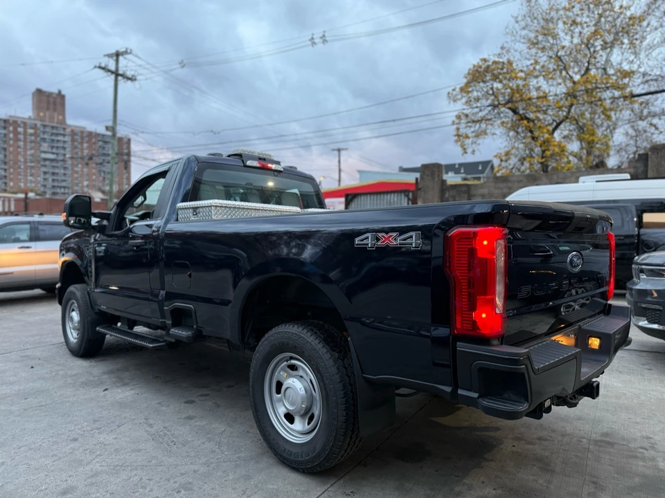 2023 Ford Super Duty 5th Gen - Image 4 of 19