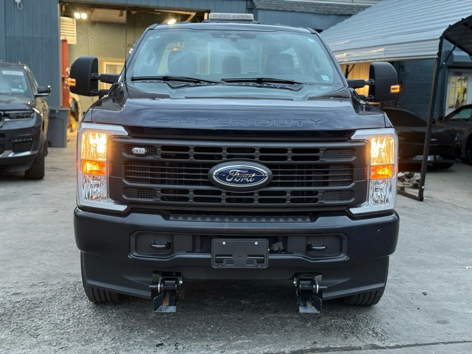 2023 Ford Super Duty 5th Gen - Image 2 of 19