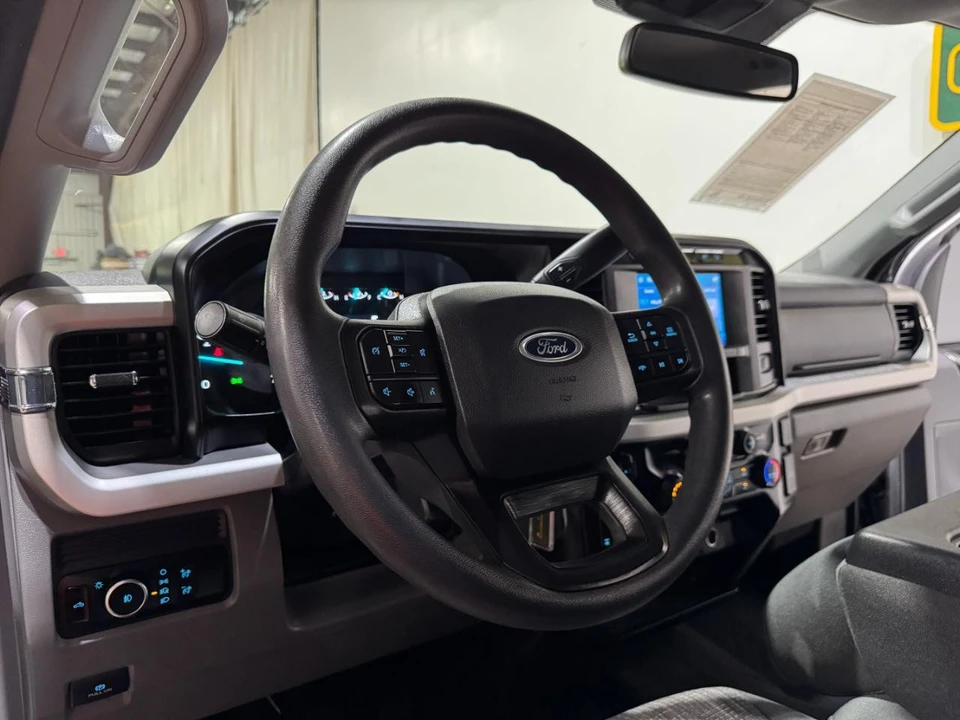 2023 Ford Super Duty 5th Gen - Image 10 of 31