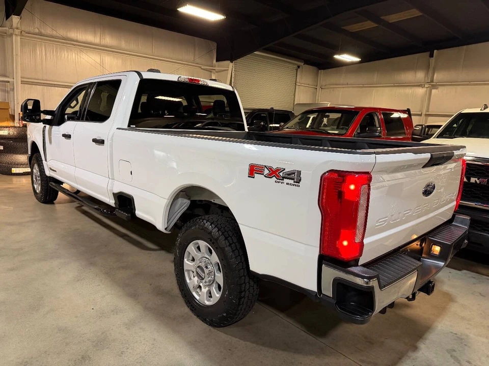 2023 Ford Super Duty 5th Gen - Image 2 of 12