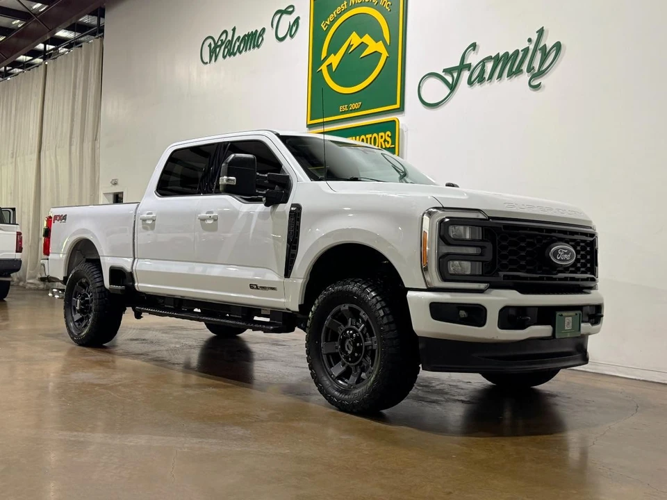 2023 Ford Super Duty 5th Gen - Image 2 of 31