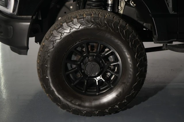 2023 Ford Super Duty 5th Gen - Image 28 of 31