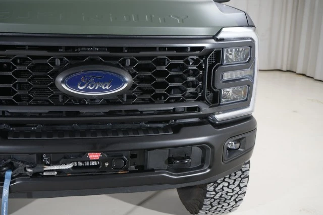2023 Ford Super Duty 5th Gen - Image 17 of 21