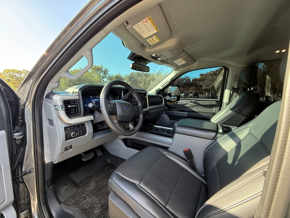2023 Ford Super Duty 5th Gen - Image 16 of 21