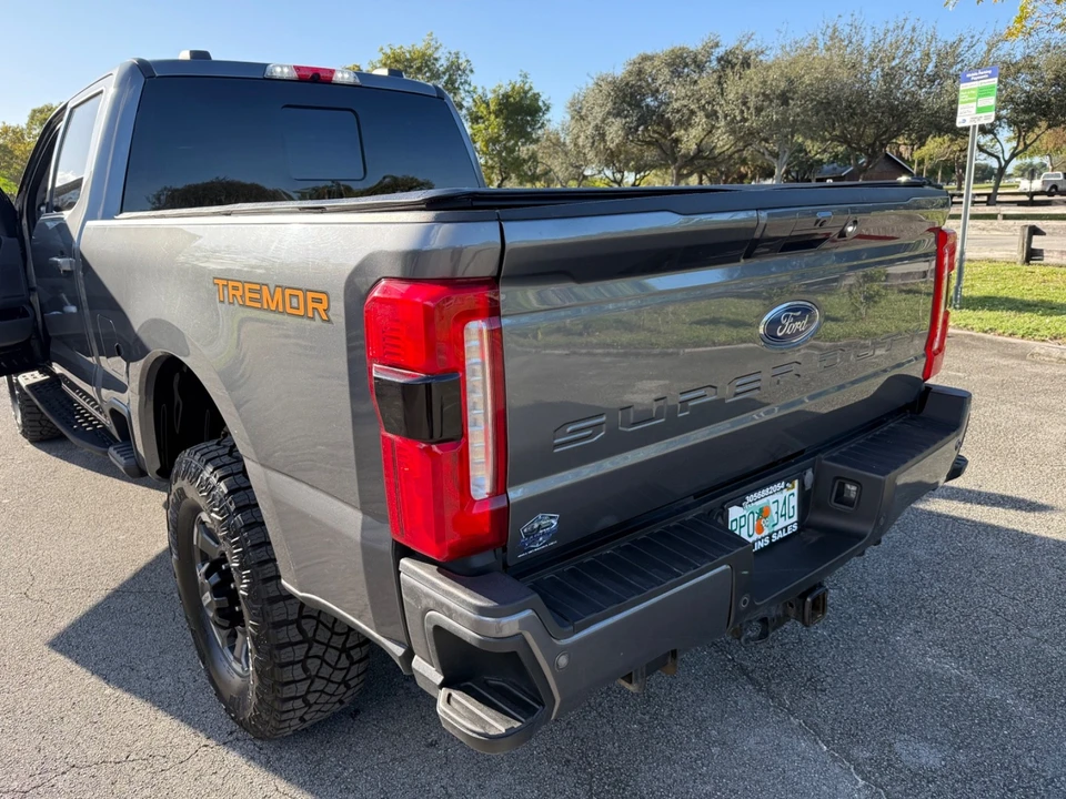 2023 Ford Super Duty 5th Gen - Image 9 of 21
