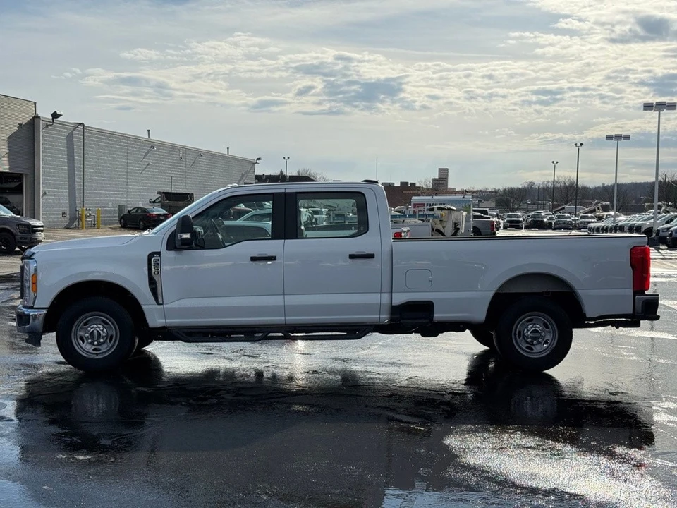 2023 Ford Super Duty 5th Gen - Image 6 of 12