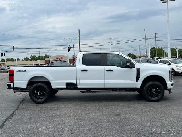 2023 Ford Super Duty 5th Gen - Image 2 of 12