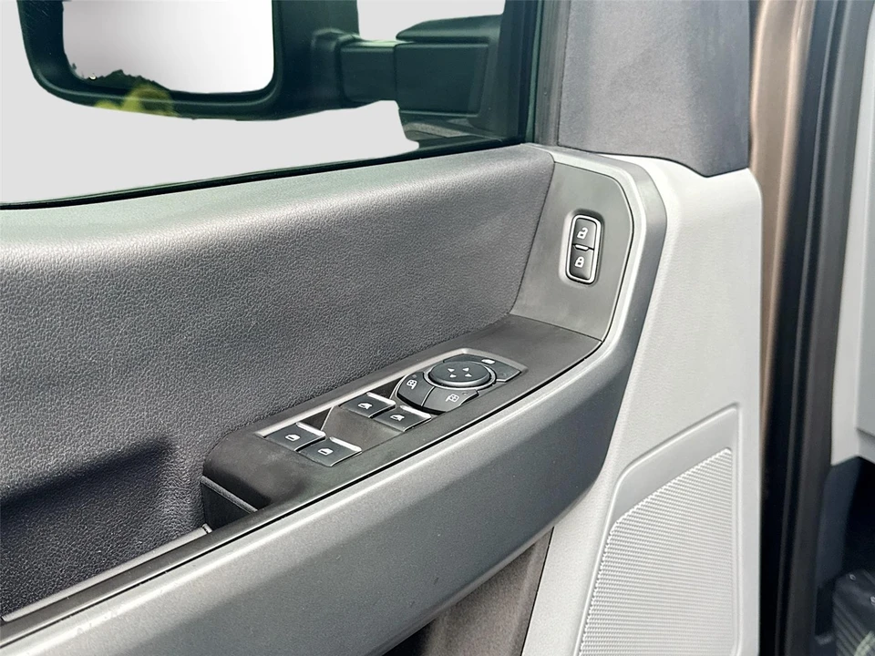 2023 Ford Super Duty 5th Gen - Image 16 of 21
