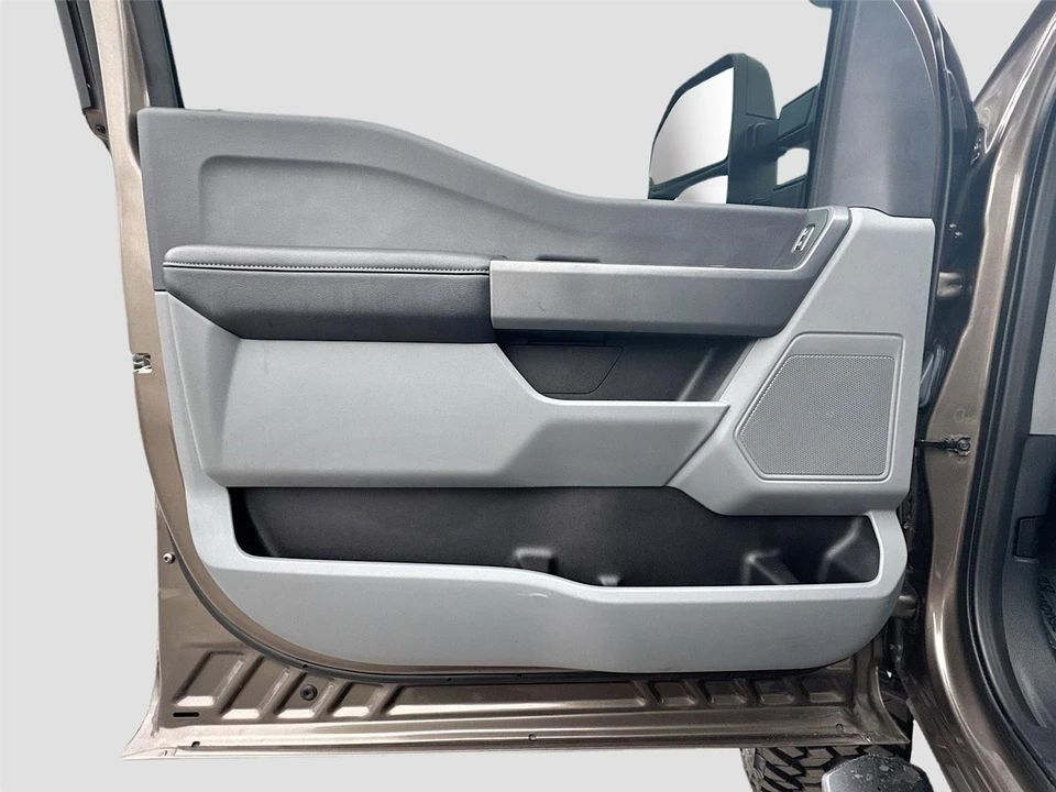 2023 Ford Super Duty 5th Gen - Image 17 of 21