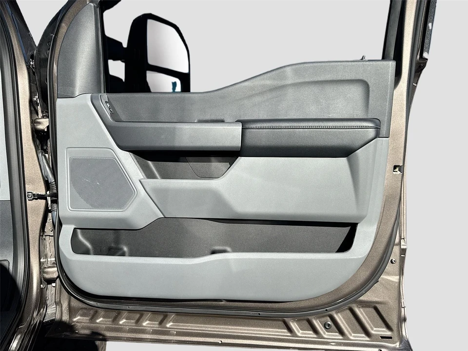 2023 Ford Super Duty 5th Gen - Image 13 of 14