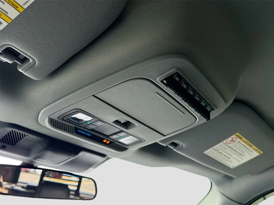 2023 Ford Super Duty 5th Gen - Image 15 of 21