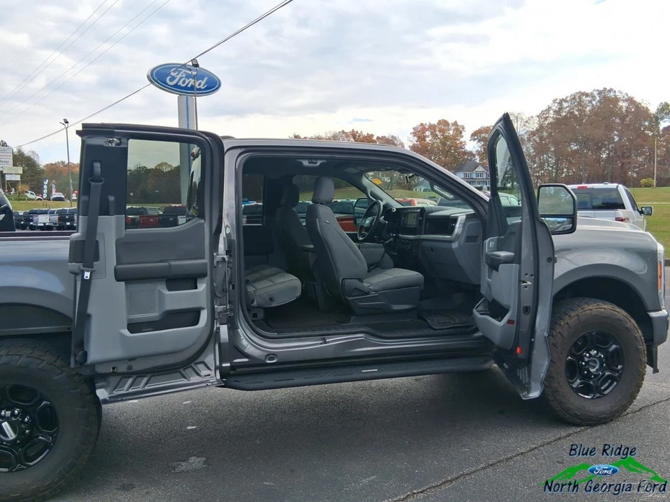 2023 Ford Super Duty 5th Gen - Image 14 of 21