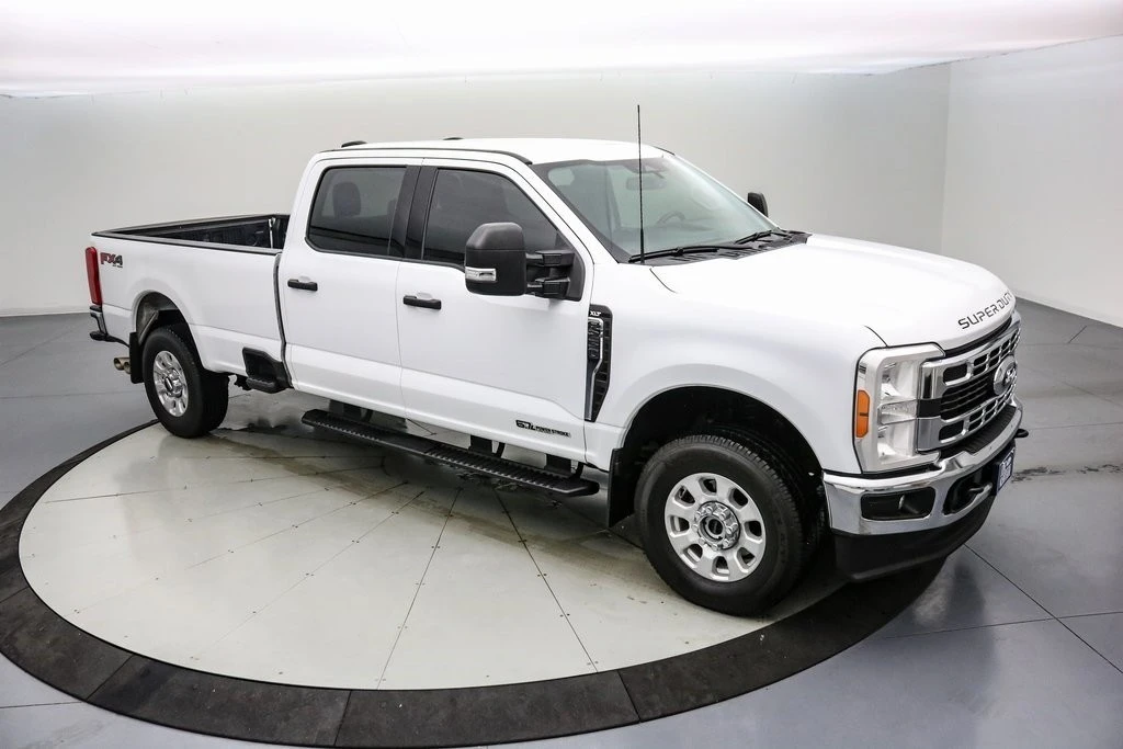 2023 Ford Super Duty 5th Gen - Image 2 of 21