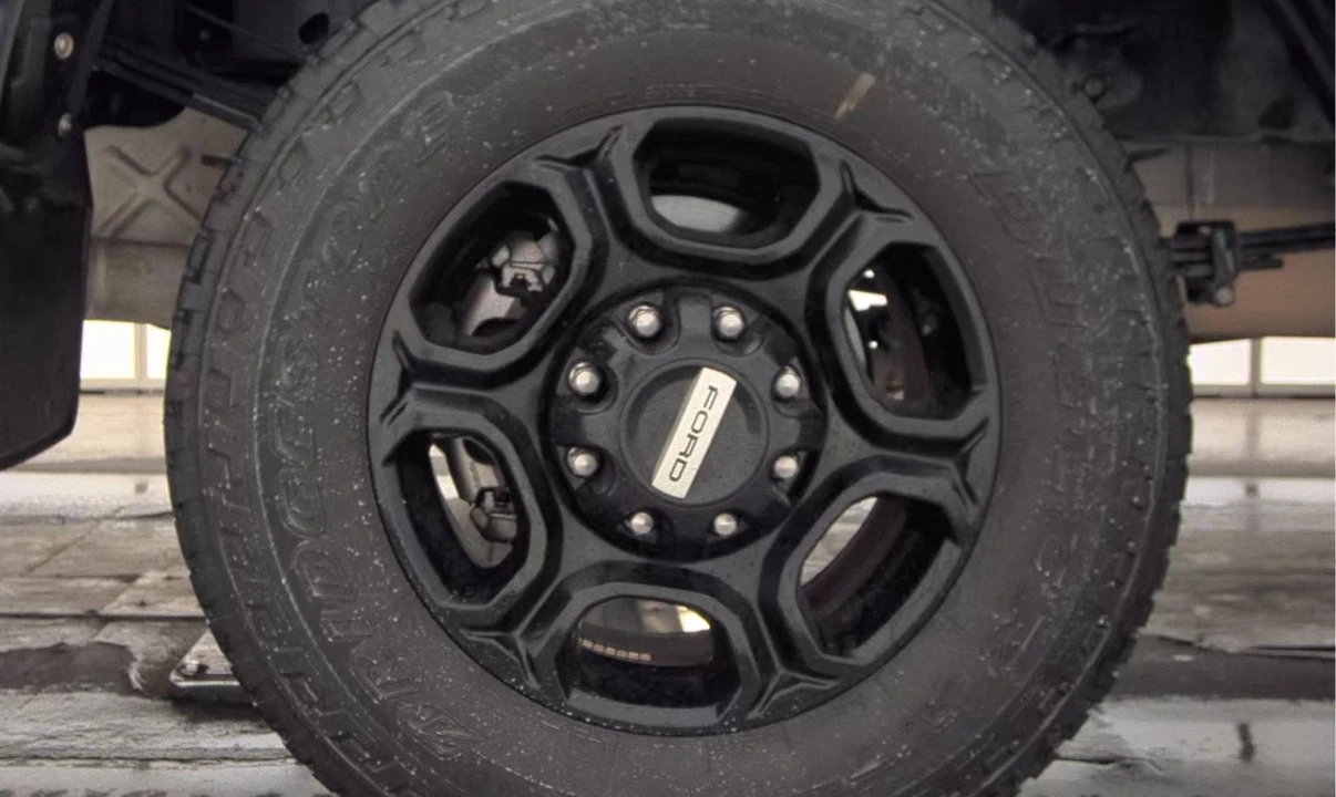 2023 Ford Super Duty 5th Gen - Image 19 of 21