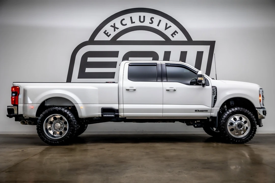 2023 Ford Super Duty 5th Gen - Image 9 of 12