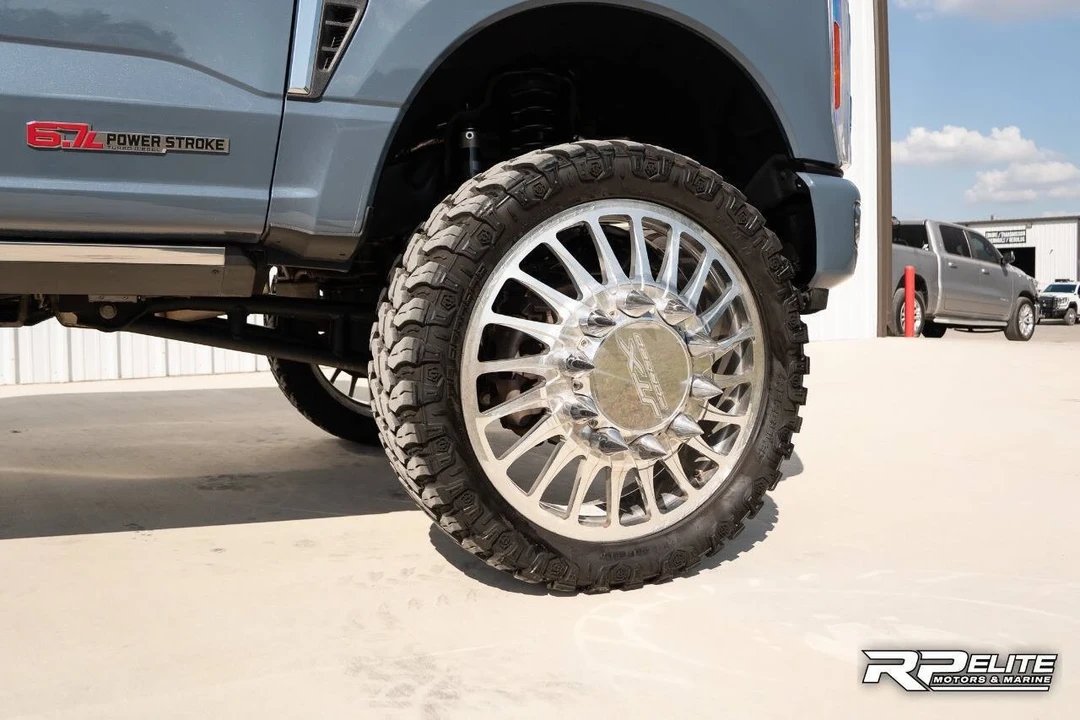 2023 Ford Super Duty 5th Gen - Image 17 of 21