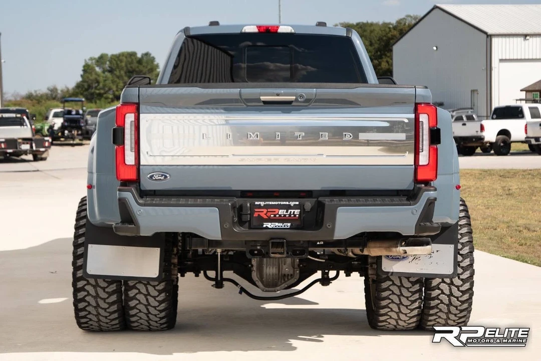 2023 Ford Super Duty 5th Gen - Image 8 of 21