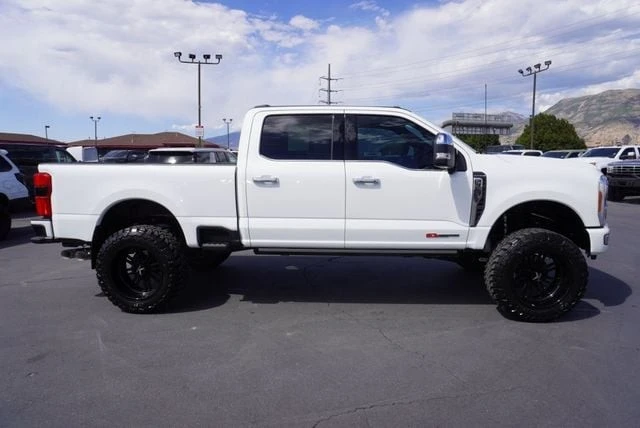 2023 Ford Super Duty 5th Gen - Image 16 of 21