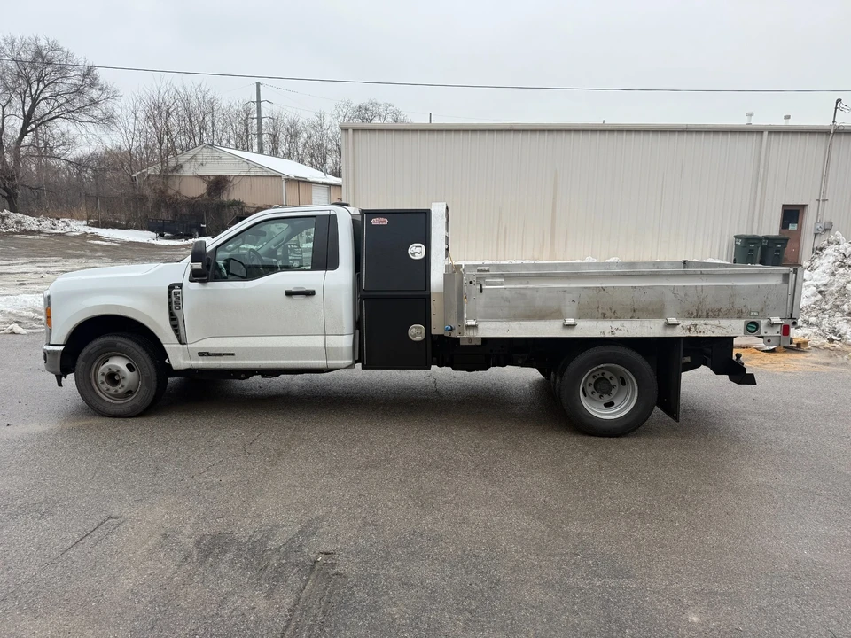 2023 Ford Super Duty 5th Gen - Image 3 of 14