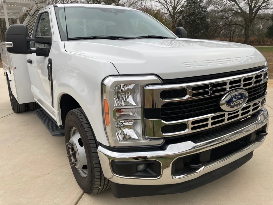 2023 Ford Super Duty 5th Gen - Image 4 of 21