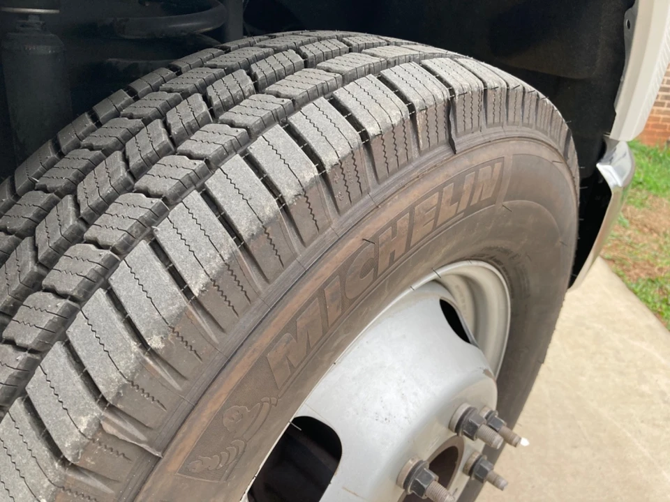 2023 Ford Super Duty 5th Gen - Image 5 of 21