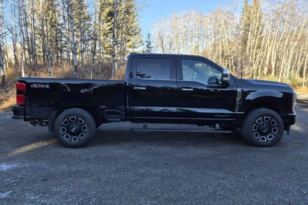 2023 Ford Super Duty 5th Gen - Image 3 of 7