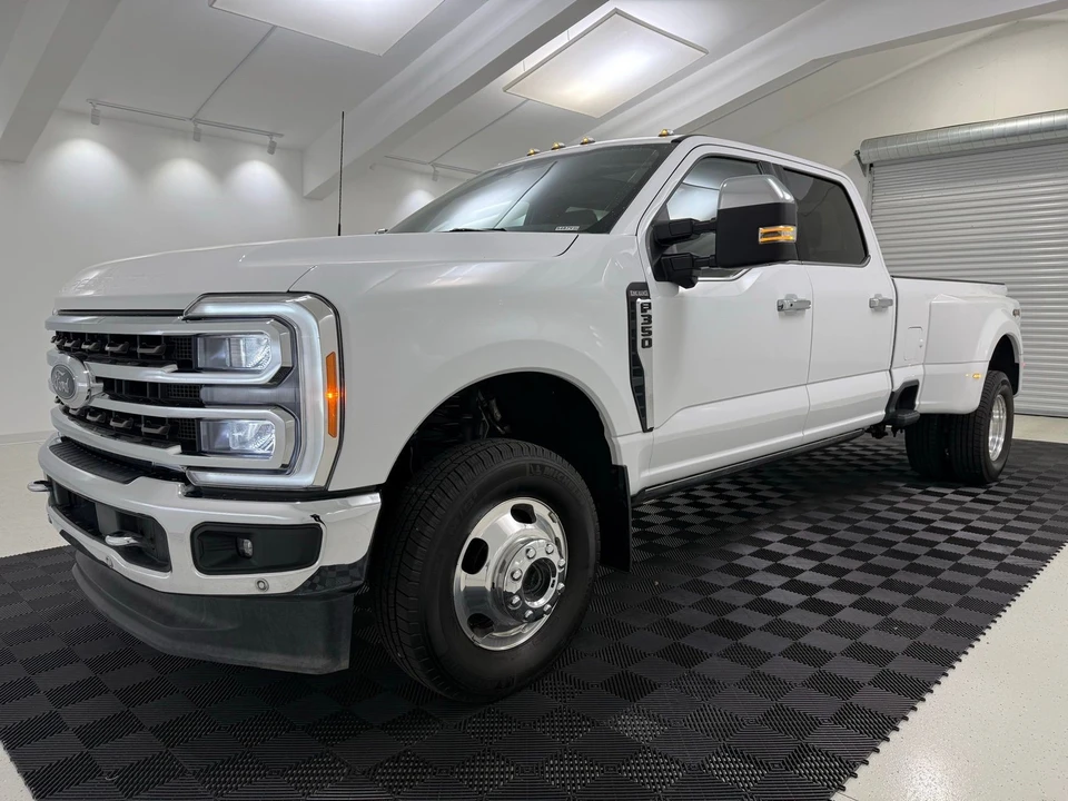 2023 Ford Super Duty 5th Gen - Image 3 of 21