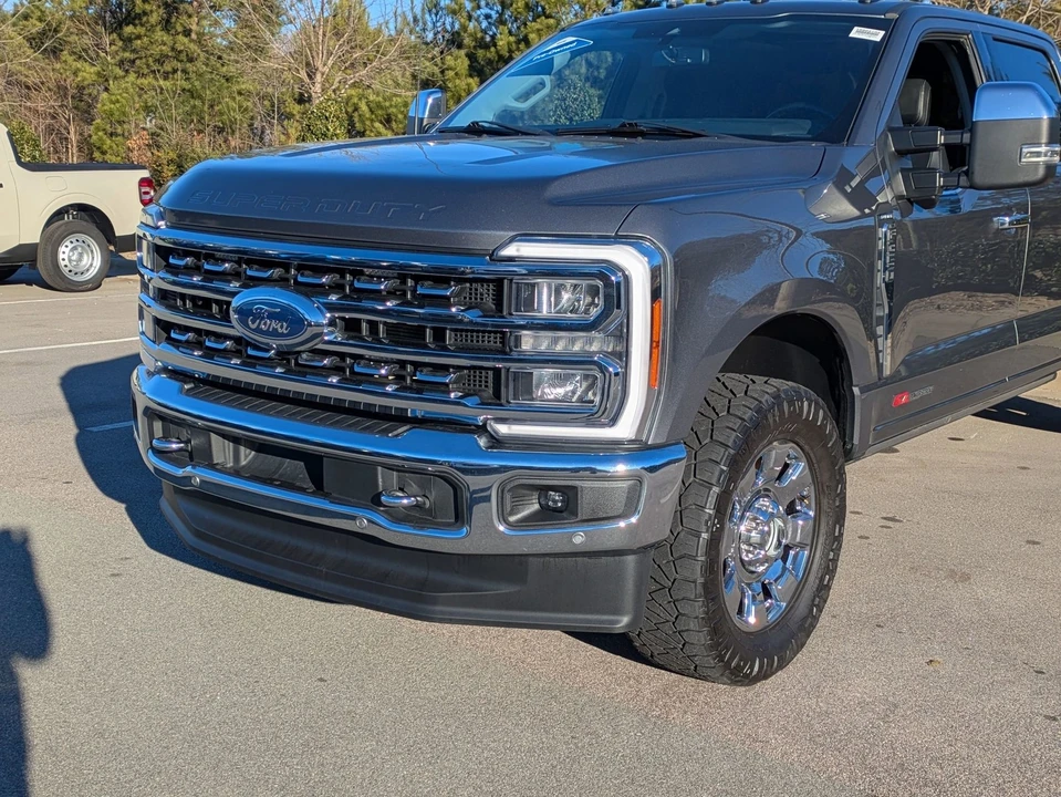2023 Ford Super Duty 5th Gen - Image 10 of 12