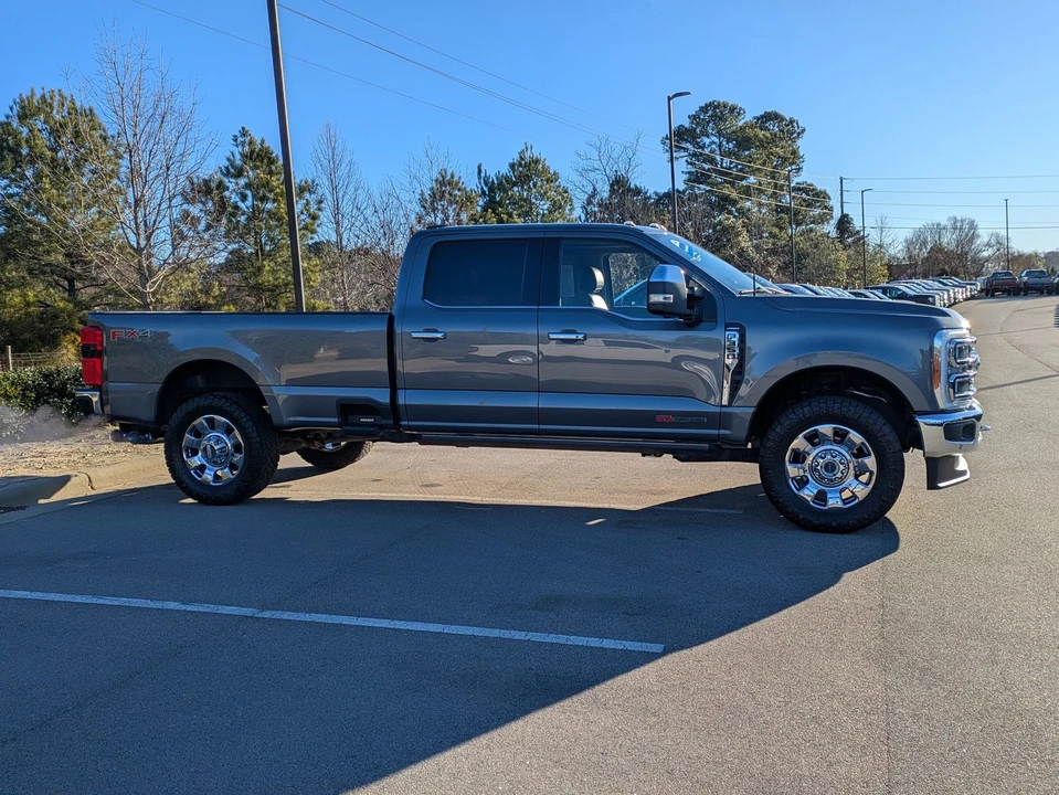 2023 Ford Super Duty 5th Gen - Image 3 of 12