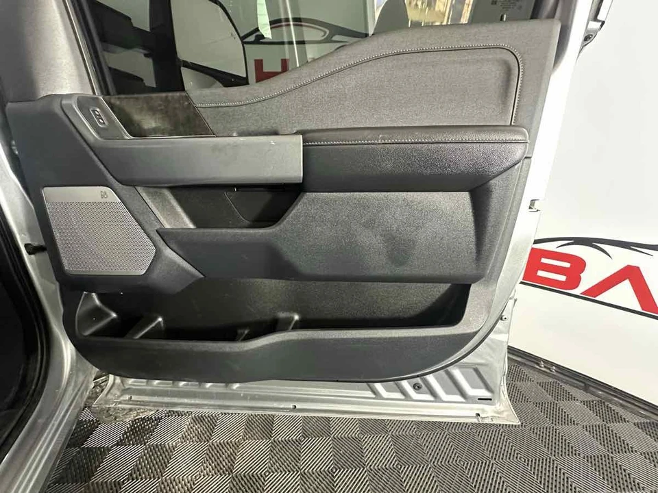 2023 Ford Super Duty 5th Gen - Image 17 of 21