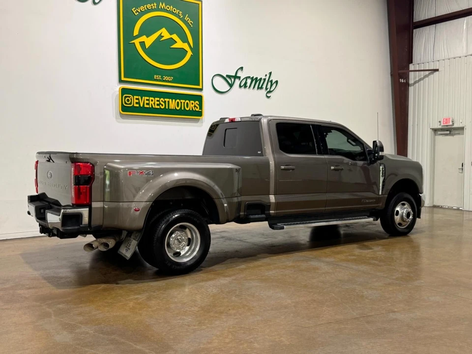 2023 Ford Super Duty 5th Gen - Image 3 of 31