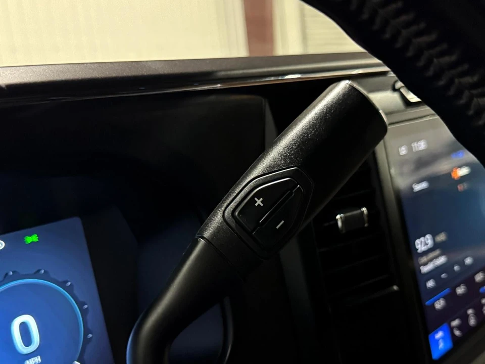 2023 Ford Super Duty 5th Gen - Image 24 of 31