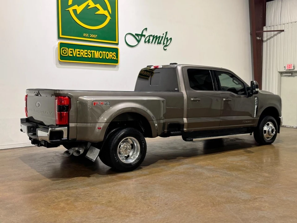 2023 Ford Super Duty 5th Gen - Image 9 of 31