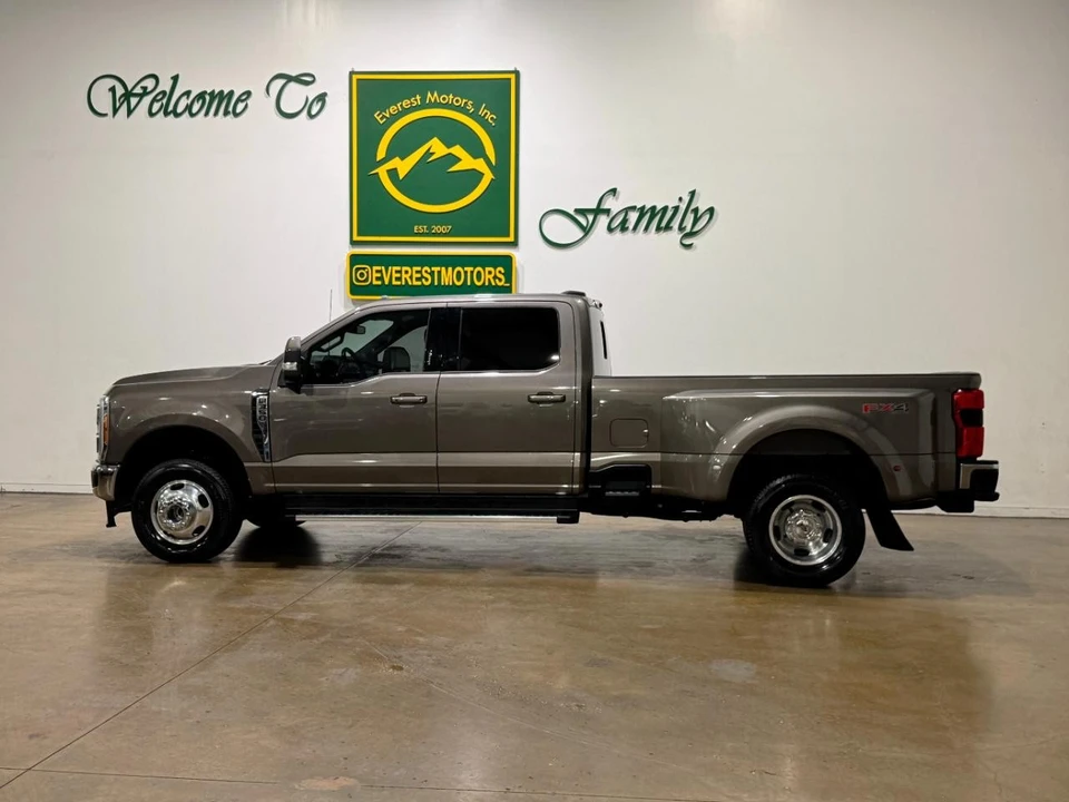 2023 Ford Super Duty 5th Gen - Image 6 of 31